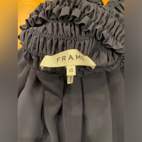 Like New Frame Rouched Black Sleeveless Blouse - Picture 2 of 5